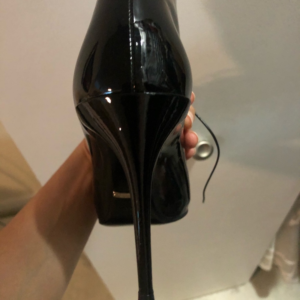 Gucci black patten leather ankle boots - Picture 4 of 12